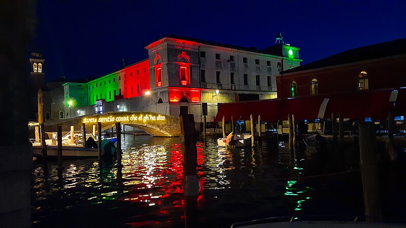 File:Chioggia primo ponte.jpg