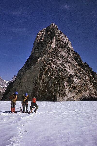 File:Climbers rope up below Bugaboo Spire.jpg