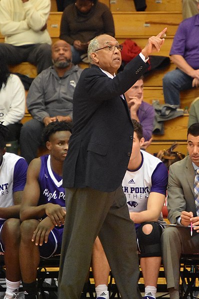 Tubby Smith coaching High Point