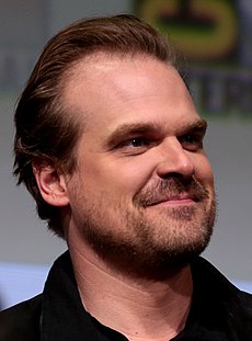 David Harbour v roku 2017