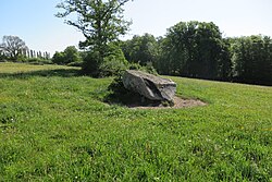 Image illustrative de l’article Dolmen de l'Héritière