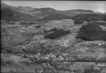 Aerial view (1953) ETH-BIB-Bennwil-LBS H1-014991.tif