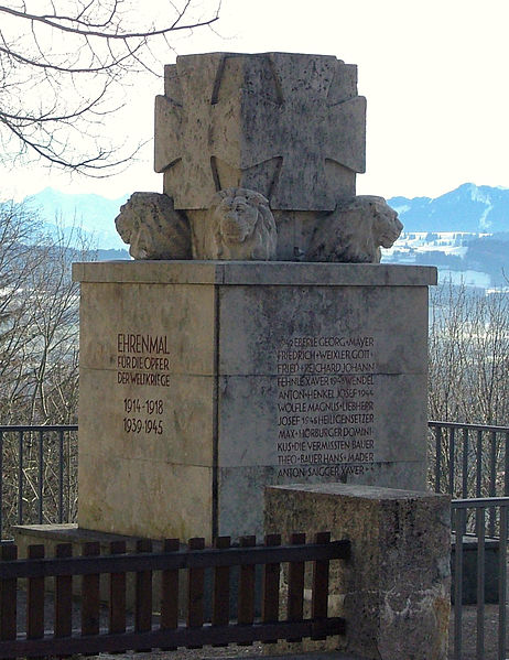 File:Ehrendenkmal Mariaberg.jpg