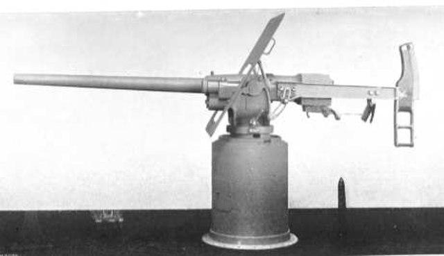 Early Elswick gun on recoil mounting