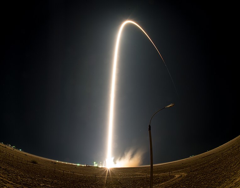 File:Expedition 44 Launch (201507230005HQ).jpg