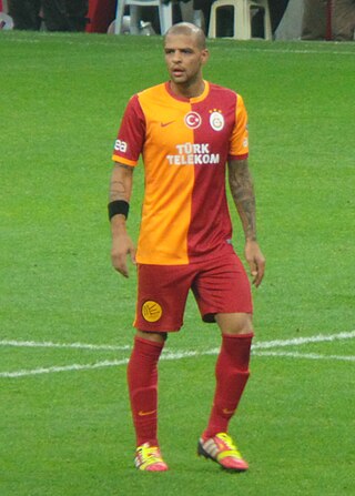 Fortune Salaire Mensuel de Felipe Melo Combien gagne t il d argent ? 1 000,00 euros mensuels