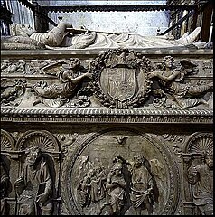 Detalle del sepulcro de los Reyes Católicos.