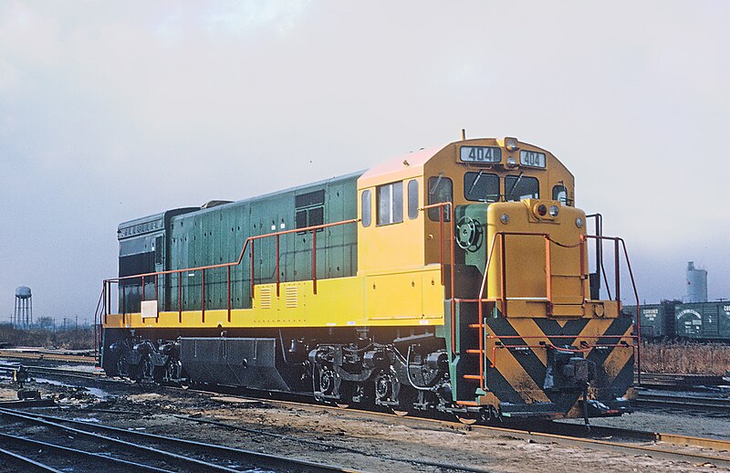 File:Ferrocarril del Pacífico new GE U30C at GM&O Glenn Yard, Chicago, IL on way to delivery on December 22, 1969 (34295929875).jpg