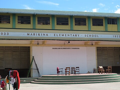 Marikina Elementary School is one of the earliest schools during the American regime which was incorporated with Gabaldon-style of architecture.
