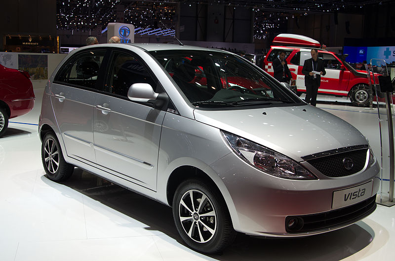 Der Tata Indica,oder City Rover 800px-Geneva_MotorShow_2013_-_Tata_Vista