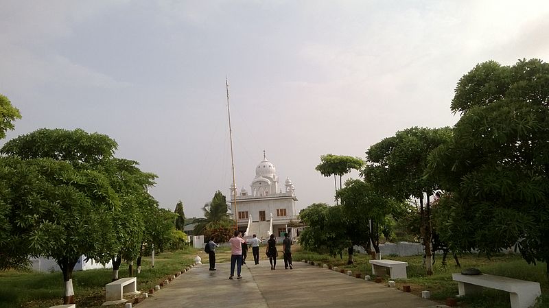 File:Gurudwara Bet Dwarka.jpg