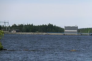 Das Kraftwerk vom Oberwasser aus gesehen