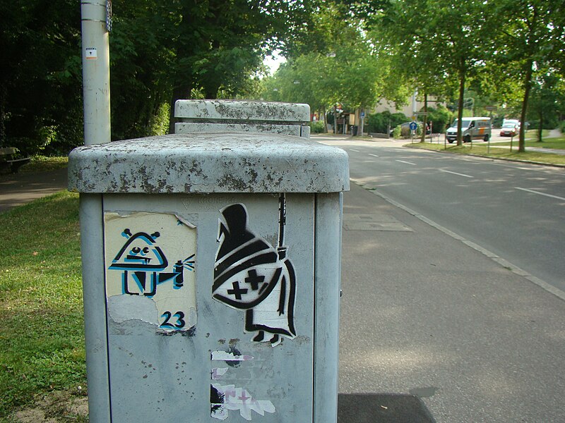 File:HNX-graffiti-2015-743.JPG