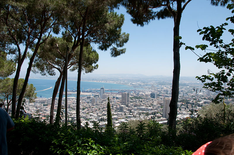 File:Haifa (3756421419).jpg