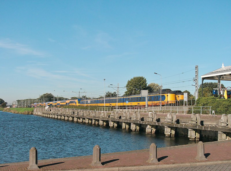 File:Harbour Enkhuizen, Haven Enkhuizen - panoramio (3).jpg