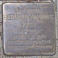 Deutsch: Stolperstein für Hermann Amandus Kath vor dem Gebäude Classenweg 8 in Hamburg-Wellingsbüttel.