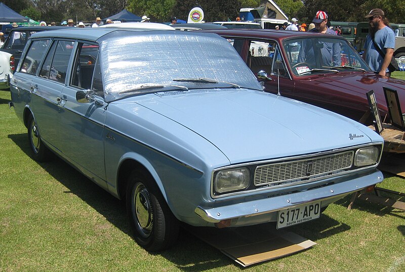 File:Hillman Hunter Safari (HC).JPG