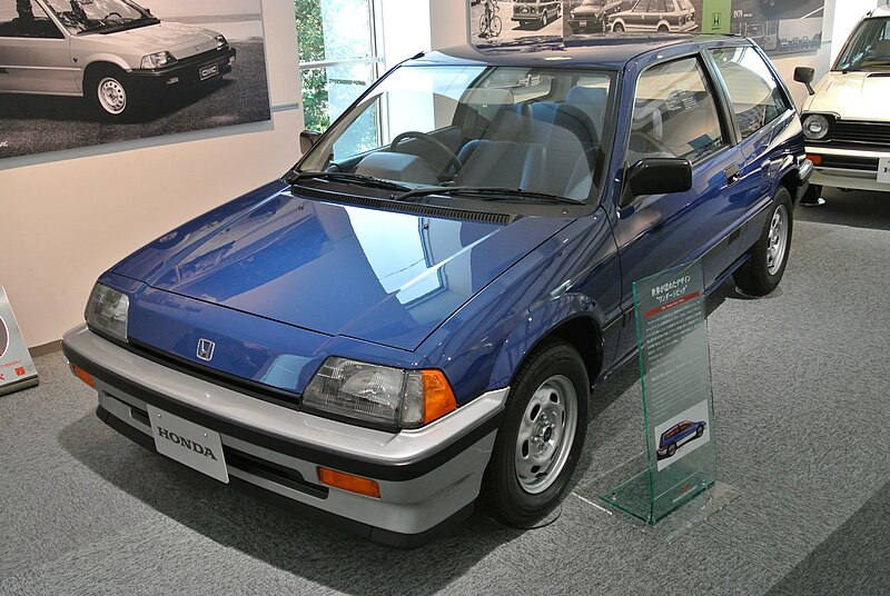 File:Honda Civic in the Honda Collection Hall.JPG