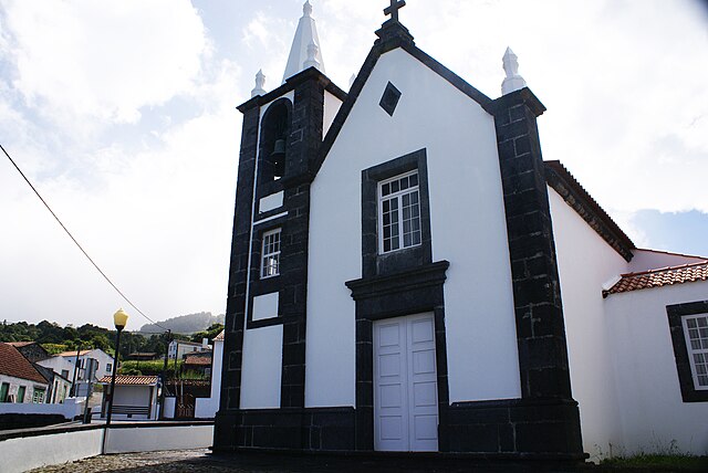 Igreja da Ribeirinha