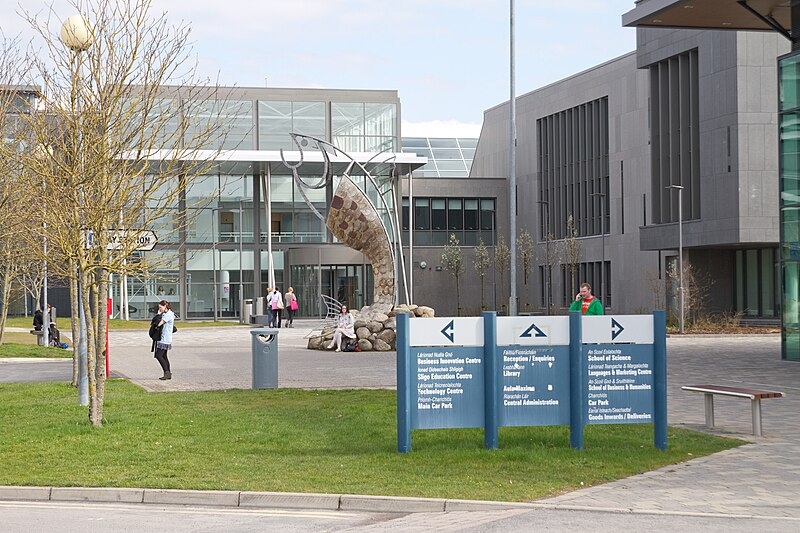 File:Itsligo-entrance.jpg