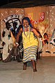 Jeunes femmes dansent sur musique traditionnelle au Bénin 08