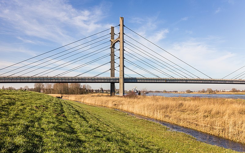 File:Kampen, Molenbrug. 28-02-2022. (actm.) 01.jpg