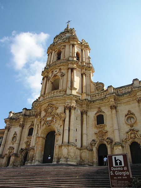 File:Kathedraal di San Giorgio-Modica.JPG