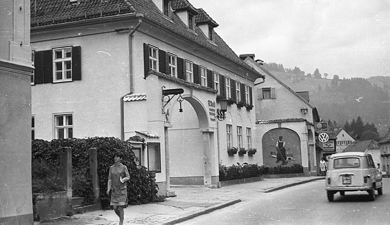 File:Kindberg 1972, Hauptstrasse. Fortepan 45862.jpg