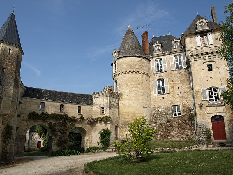 File:La Celle-Guenand France.jpg