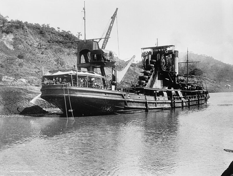 File:Ladder dredge Corozal working on Cucaracha slide.jpg