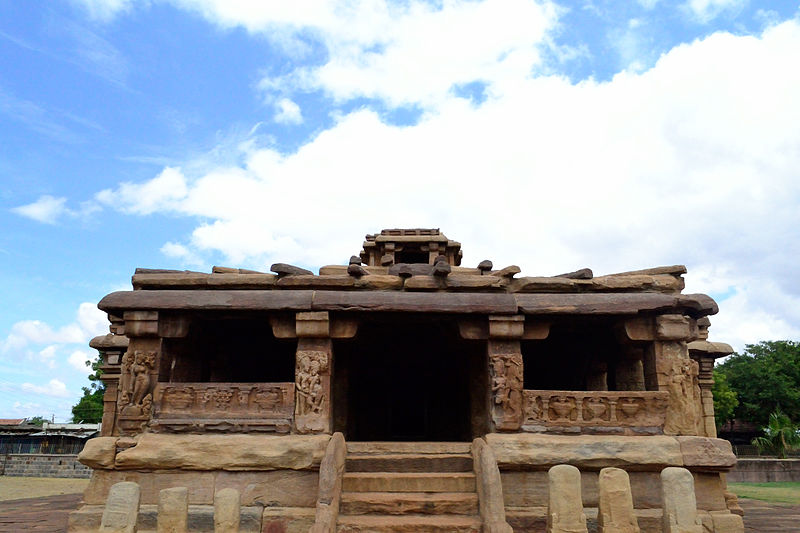 File:Ladkhan temple -image2.JPG