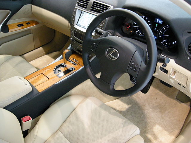 2007 Lexus IS 350 interior (GSE21; Japan)