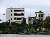 Libreville yang berada di tepi pantai 3.JPG