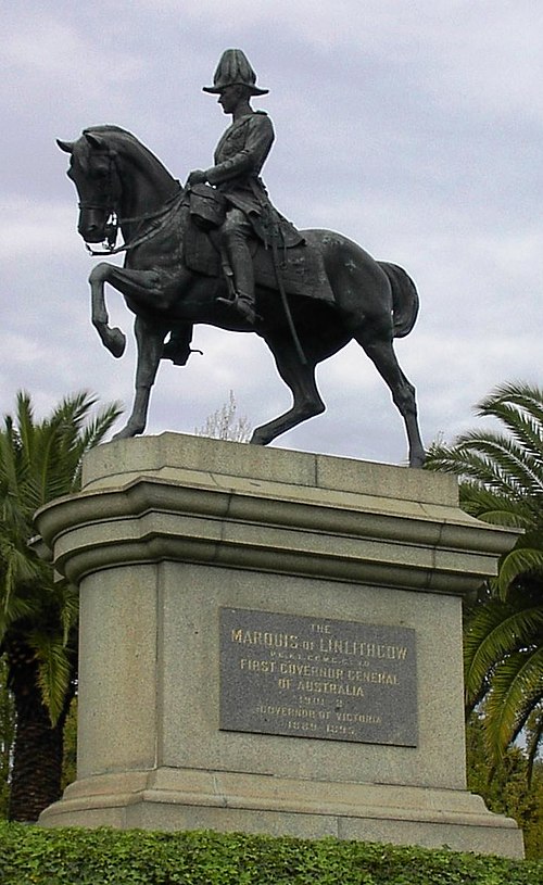 Statue of the Marquess of Linlithgow, Linlithgow Avenue, Melbourne