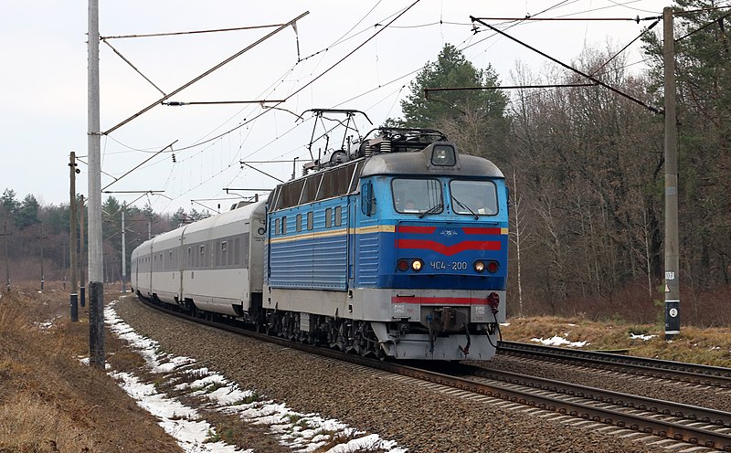 File:Locomotive ChS4-200 2016 G1.jpg