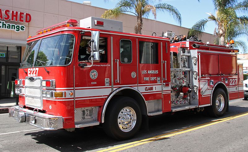 File:Los Angeles Fire Engine (15385993068).jpg