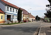 Čeština: Domy na náměstí v Měříně English: Main square in Měřín