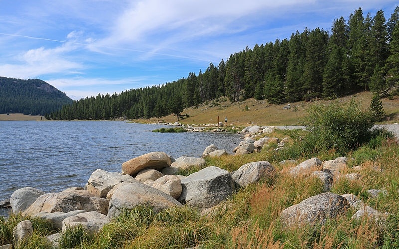 File:MK01016 Meadowlark Lake.jpg