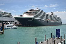 MS Oosterdam, Princes Wharf, 2013.JPG