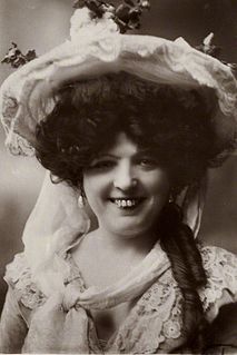 Marie Lloyd English singer, comedian and actress (1870–1922)