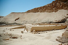 MentuhotepII-Tempel.JPG