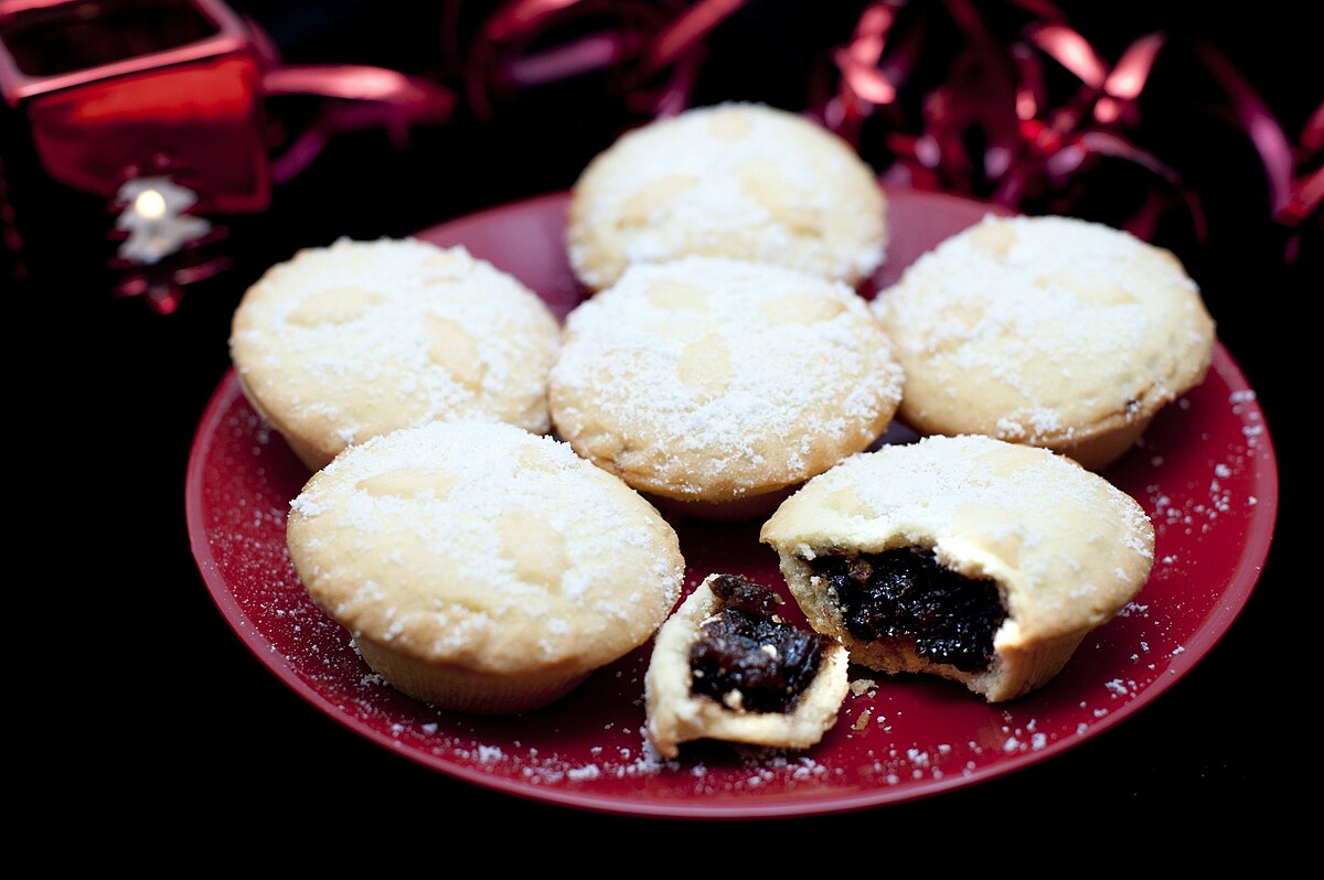 Mincemeat Pie - Traditional British Recipe