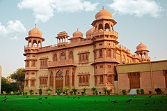 Mohatta Palace Karachi Ново строителство.jpg