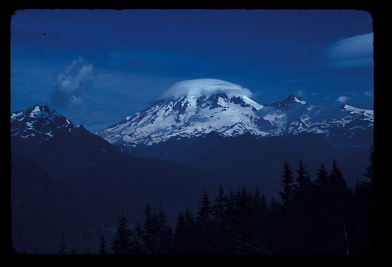 File:Mount Rainier and cloudcap. slide (ed9f3cb60fb742769416dd0bd886b72e).jpg