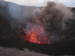 Mt Yasur eruption (420615528).jpg