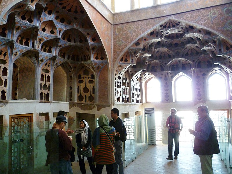 File:Music hall of Ali Qapu Isfahan 2014.jpg