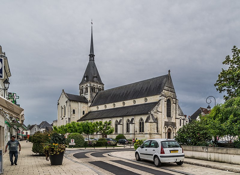 File:Notre-Dame la Blanche church of Selles-sur-Cher 02.jpg