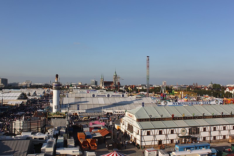 File:Octoberfest 2011 - panoramio (1).jpg