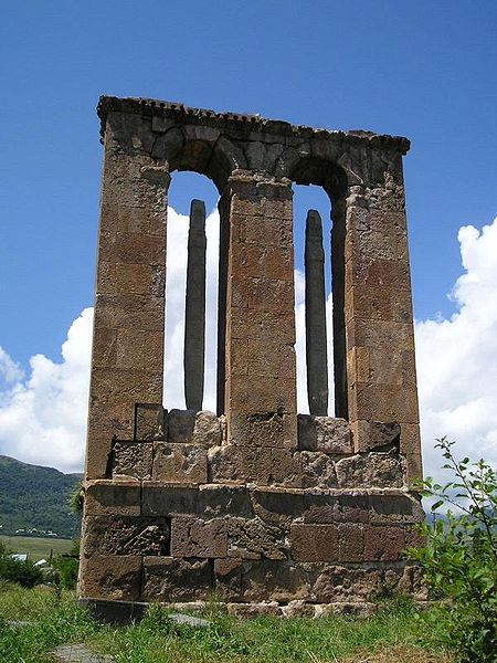 File:Odzun-funerary-monument.jpg