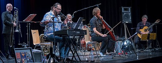 v.  l.  To the right: Markus Preckwinkel, Marcus Tackenberg, Karl Snelting, Raphael Rahe, Ralf Quermann